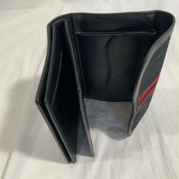 GUCCI black logo leather and canvas checkbook main image 5